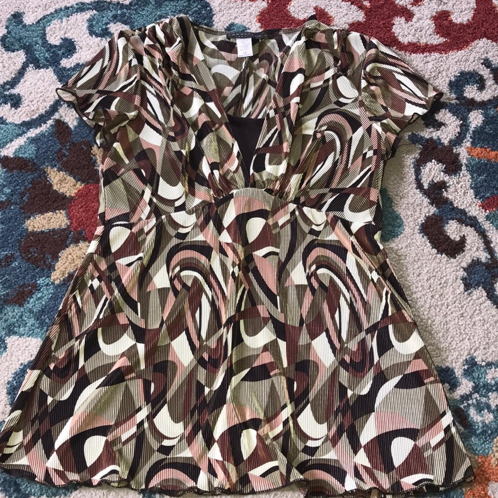 Connected ladies top